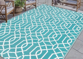 Outdoor Rug for Patios On, Reversible Plastic Straw Mat Suitable for Camping, Rvs, Porches, Decks, Balconies, And Backyards