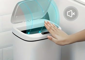 Motion-Activated Smart Trash Bin for Bathrooms, Featuring a Lid And Touchless Operation. Its Minimalist Design Makes It Ideal for Home, Kitchen, Office, Bathroom, And Outdoor Settings, Providing an Effective Solution for Kitchen Waste.